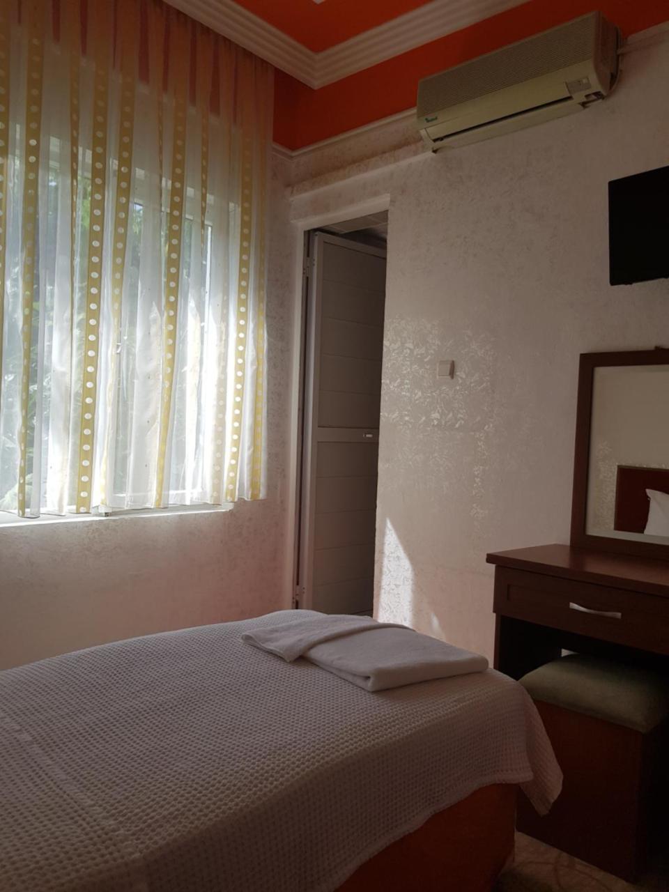 Otel Paradise Kaleici 2*